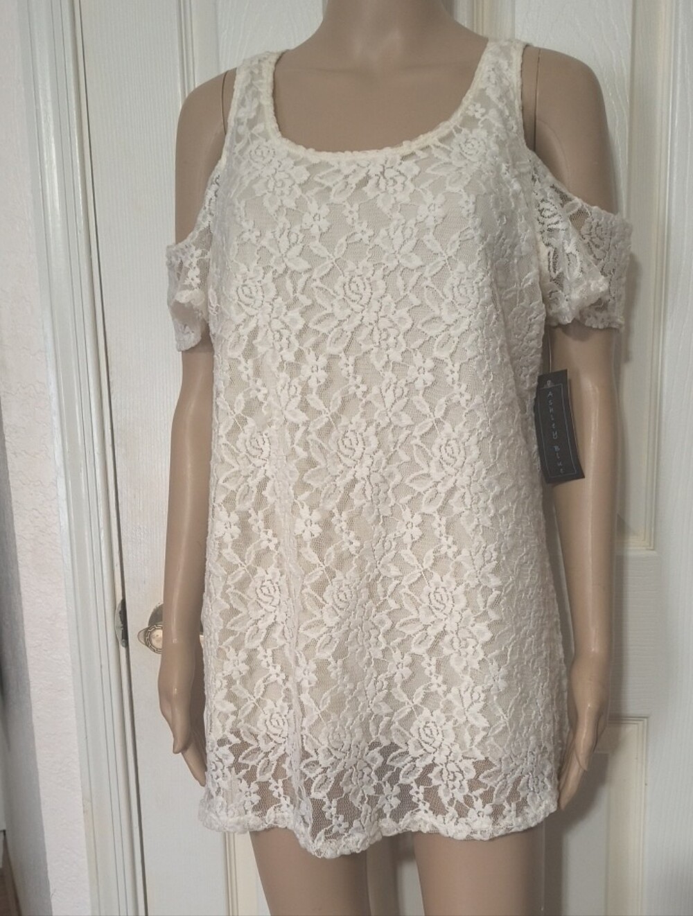 Ashley Blue Cream Lace Cold-Shoulder Top